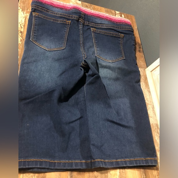 Vigoss Girls Bermuda Shorts With Stretchy Waistband Size 9/10 - Picture 8 of 8